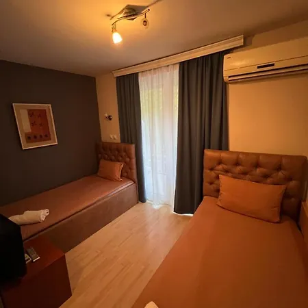 Dionis Hotel