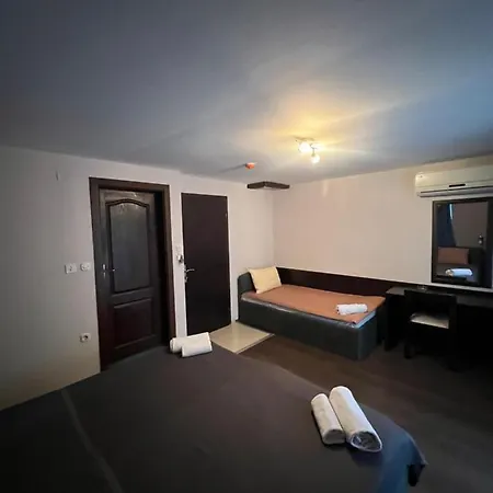 Dionis Hotel Lagadin